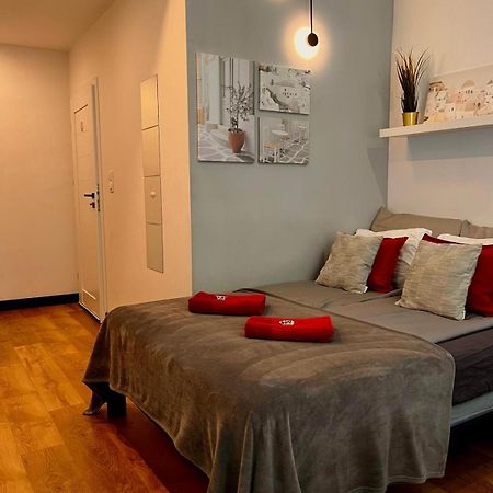 Special 1 Bed Room Condo Warszawa Center Eksteriør billede